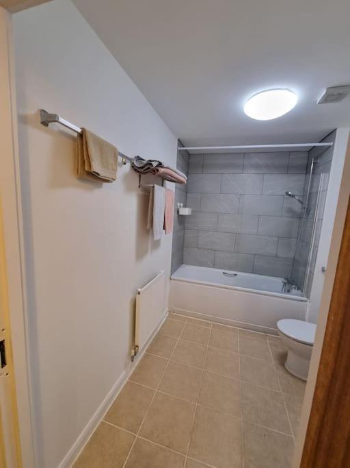 Apartament Laura'S Place Isleworth Zewnętrze zdjęcie